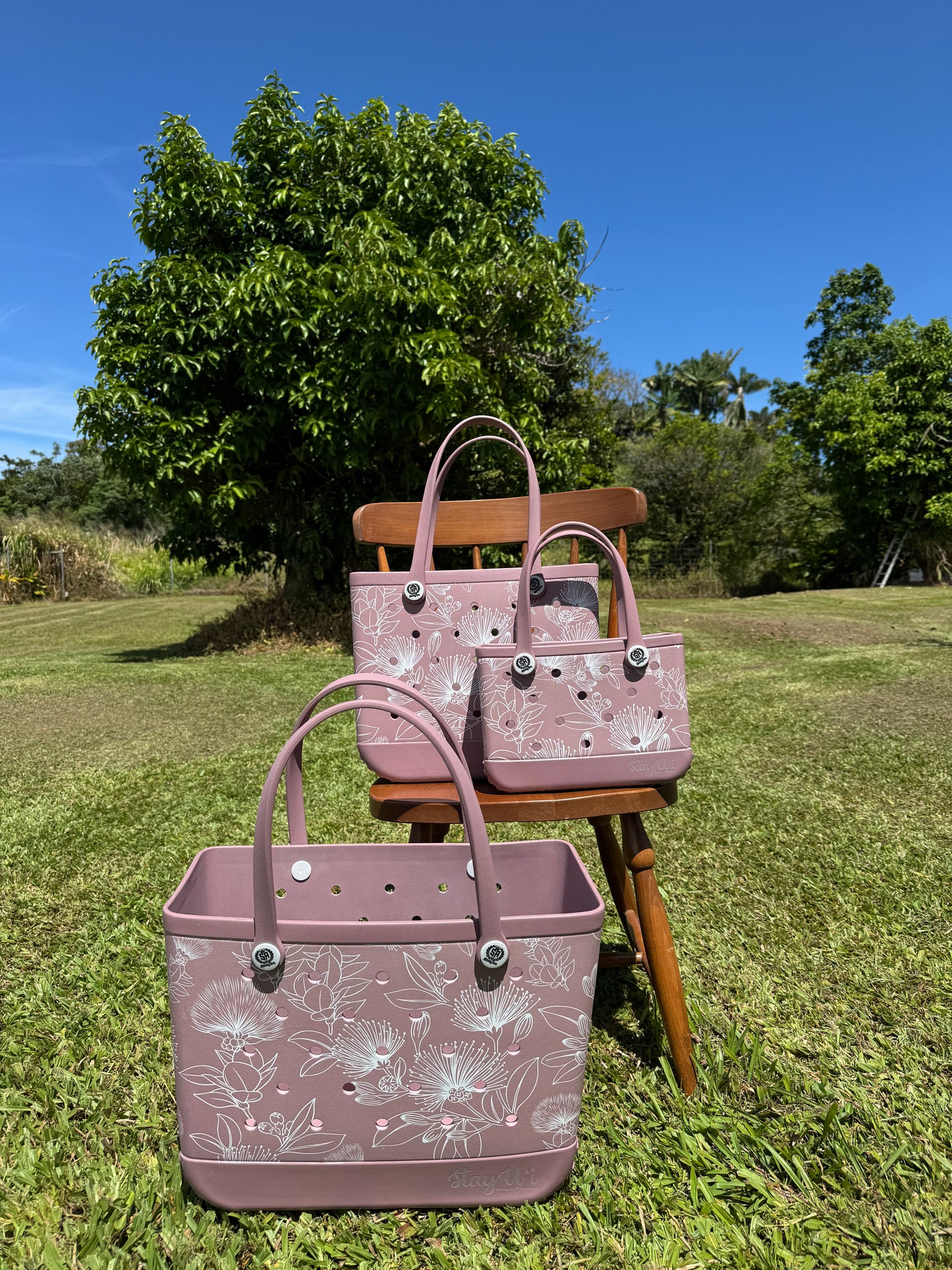 ʻEke Holoholo - Lehua (Medium)